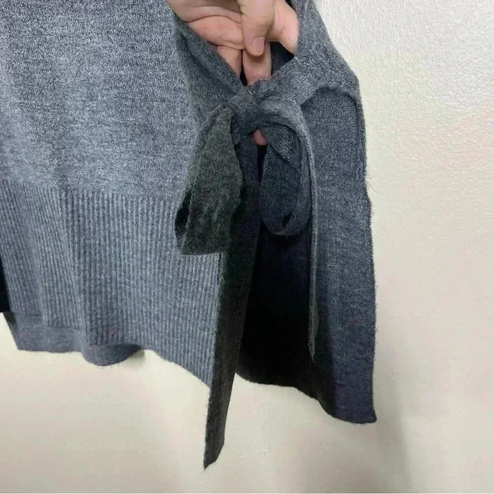 XCVI Womens Gray Vneck Kerby Sweater Vest Cooled Cinder Size Large Tie Details